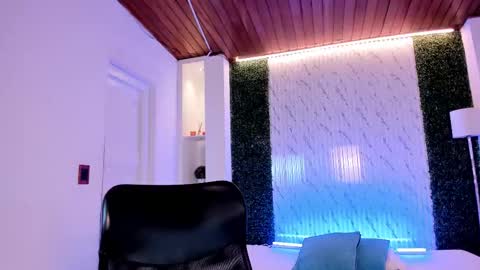 aidajoness online show from December 20, 2025, 3:46 am