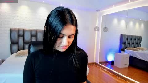Snapshot of aidajoness chatting on May 2, 2026, 1:27 pm aidajoness online show from May 2, 2026, 1:27 pm