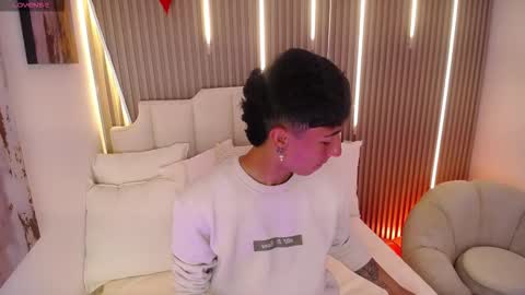 Snapshot of aiden_rivers_ chatting on February 16, 2026, 12:23 pm Aiden online show from February 16, 2026, 12:23 pm