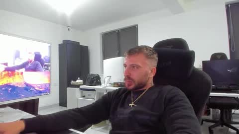 Snapshot of aidenmatthew chatting on September 30, 2025, 5:18 pm Aiden online show from September 30, 2025, 5:18 pm