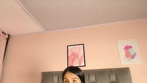 Snapshot of aiilynn_1 chatting on October 4, 2025, 11:58 pm Ailyn online show from October 4, 2025, 11:58 pm