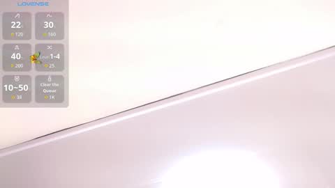 Snapshot of aiilynn_1 chatting on November 14, 2025, 9:24 pm Ailyn online show from November 14, 2025, 9:24 pm