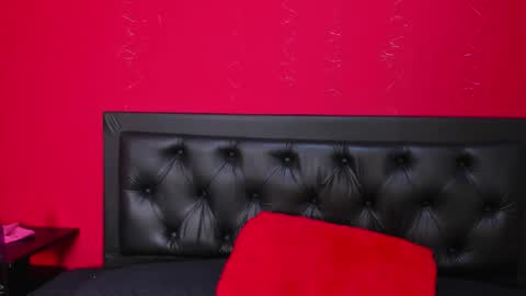 Ailyn online show from March 4, 2026, 8:04 pm