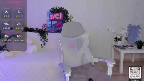 Lynn online show from March 28, 2026, 2:05 pm