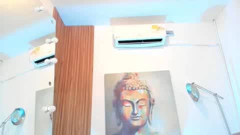 Snapshot of ailann_ chatting on November 10, 2025, 7:35 pm Alisson online show from November 10, 2025, 7:35 pm