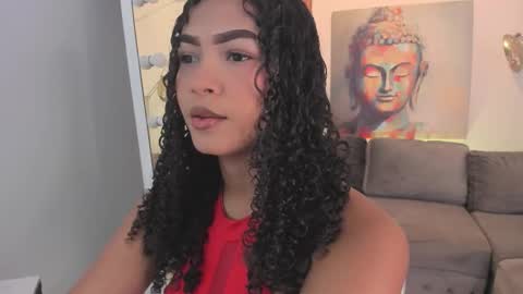 Snapshot of ailann_ chatting on December 4, 2025, 7:44 pm Alisson online show from December 4, 2025, 7:44 pm