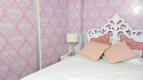 Snapshot of ailee_naughty chatting on November 18, 2025, 1:44 am online show from November 18, 2025, 1:44 am