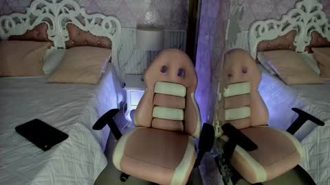 Snapshot of ailee_naughty chatting on November 26, 2025, 2:23 am online show from November 26, 2025, 2:23 am