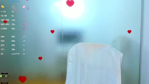 Allie  online show from November 8, 2025, 7:52 am