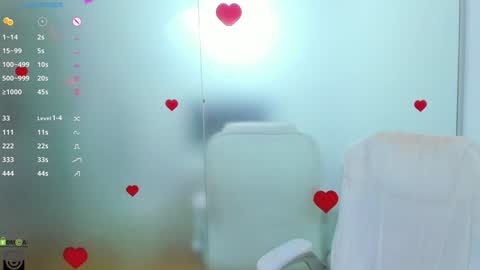 Allie  online show from December 3, 2025, 8:23 am