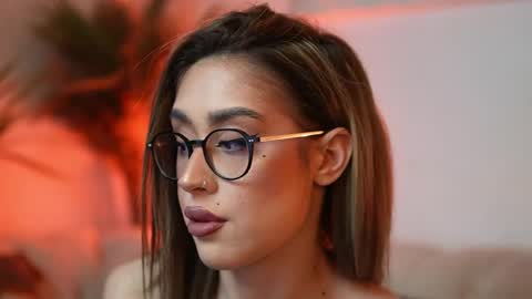  Aileen  online show from April 3, 2026, 8:18 pm