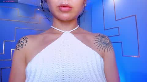Snapshot of aileenvega chatting on January 20, 2025, 7:35 pm AILEEN VEGA online show from January 20, 2025, 7:35 pm