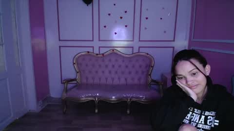 Ailen online show from January 8, 2025, 9:42 am