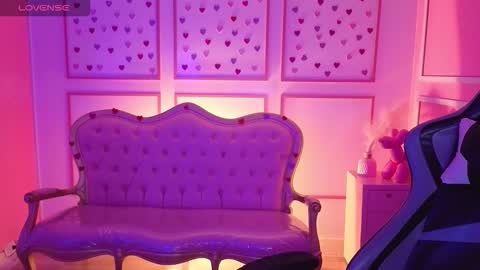 ailen online show from October 7, 2025, 2:20 am