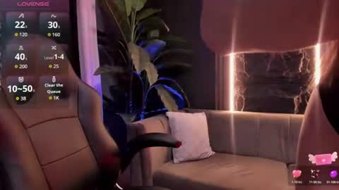 Snapshot of aili_queen chatting on July 8, 2026, 7:18 pm Catalina online show from July 8, 2026, 7:18 pm