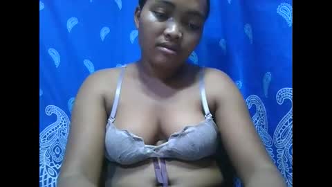 Snapshot of aimealdy chatting on October 27, 2025, 6:56 pm aimealdy online show from October 27, 2025, 6:56 pm