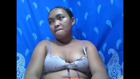 Snapshot of aimealdy chatting on October 28, 2025, 7:05 pm aimealdy online show from October 28, 2025, 7:05 pm