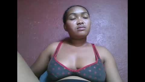 Snapshot of aimealdy chatting on November 4, 2025, 3:22 pm aimealdy online show from November 4, 2025, 3:22 pm