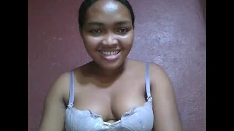 Snapshot of aimealdy chatting on November 6, 2025, 3:46 pm aimealdy online show from November 6, 2025, 3:46 pm