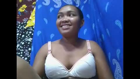 Snapshot of aimealdy chatting on November 15, 2025, 5:31 pm aimealdy online show from November 15, 2025, 5:31 pm