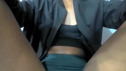 aimeamour online show from November 14, 2025, 7:12 pm