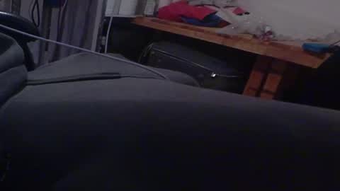 Snapshot of aimkey187 chatting on October 26, 2025, 4:02 pm sL4ve187 online show from October 26, 2025, 4:02 pm