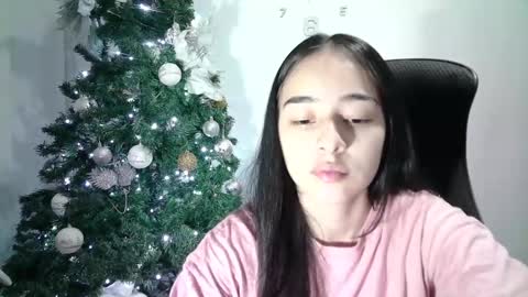 Snapshot of aineangeel chatting on January 28, 2025, 11:07 pm AINE online show from January 28, 2025, 11:07 pm