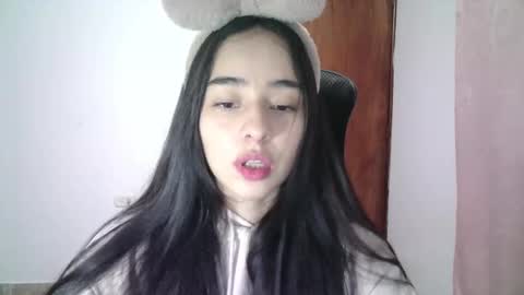 Snapshot of aineangeel chatting on September 9, 2025, 12:32 am AINE online show from September 9, 2025, 12:32 am