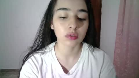 Snapshot of aineangeel chatting on September 22, 2025, 12:23 am AINE online show from September 22, 2025, 12:23 am