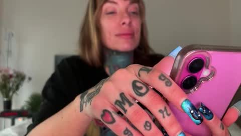 Snapshot of airgeadx chatting on February 24, 2026, 7:12 pm Airgead online show from February 24, 2026, 7:12 pm