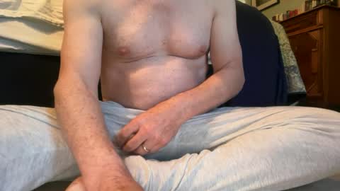 Snapshot of airier chatting on August 3, 2026, 1:05 pm airier online show from August 3, 2026, 1:05 pm