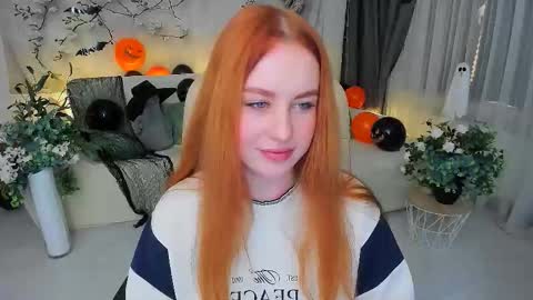 Snapshot of airysilhouette chatting on November 3, 2025, 5:20 am Louise online show from November 3, 2025, 5:20 am