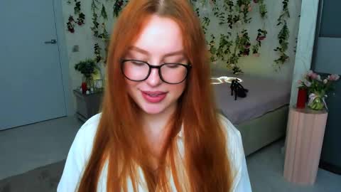 Louise online show from May 23, 2026, 4:39 am