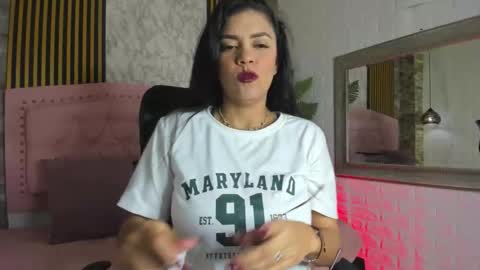 aisha__cambell online show from March 11, 2026, 11:05 am