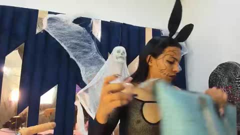 Aisha online show from October 29, 2025, 3:31 am