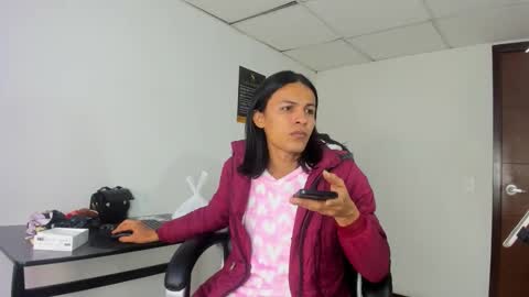 Aisha online show from January 11, 2026, 3:00 am