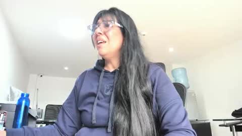 Katie   online show from December 4, 2025, 2:26 pm