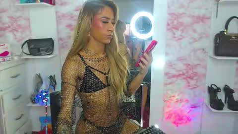 Snapshot of aisha_sex222 chatting on November 12, 2025, 7:24 pm aisha_sex222 online show from November 12, 2025, 7:24 pm