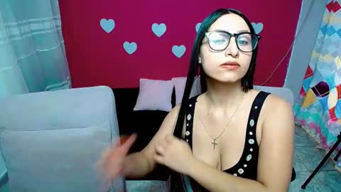 aisha_stacey0410 online show from June 21, 2026, 10:12 pm