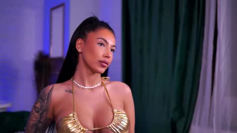 Snapshot of aishaadevoe chatting on December 14, 2025, 7:51 pm Maddy online show from December 14, 2025, 7:51 pm