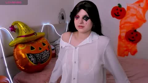 Aisha online show from October 31, 2025, 4:13 am