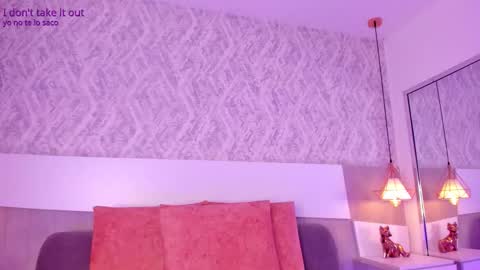 Aisha online show from September 15, 2025, 5:13 pm