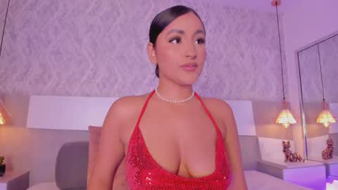 Aisha online show from November 30, 2025, 6:45 pm