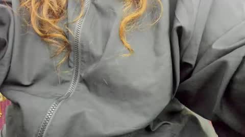 Snapshot of aisharouhi chatting on November 10, 2025, 1:10 pm Aisha online show from November 10, 2025, 1:10 pm