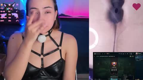 aishelyng20 online show from October 30, 2025, 10:43 pm