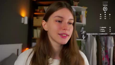 Snapshot of aislyfarran chatting on November 29, 2025, 1:19 am Aliza online show from November 29, 2025, 1:19 am