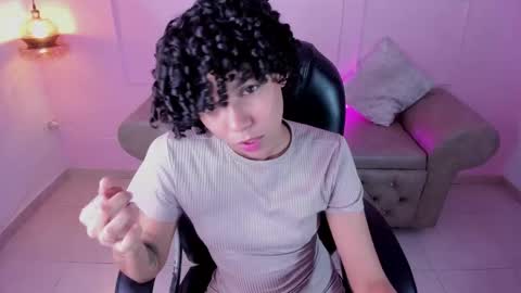 Snapshot of aitana_kahlo chatting on December 16, 2025, 7:08 pm Aitana online show from December 16, 2025, 7:08 pm