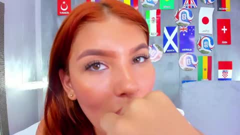 Snapshot of aitanajones1_ chatting on July 7, 2026, 7:23 am Aitana online show from July 7, 2026, 7:23 am