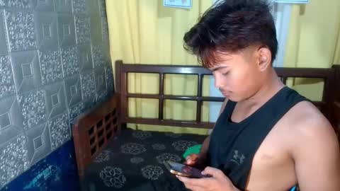Snapshot of aivanboyyy chatting on April 28, 2026, 2:44 pm aivanboyyy online show from April 28, 2026, 2:44 pm