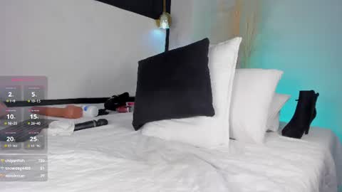 Snapshot of aixa_hill1 chatting on June 11, 2026, 2:53 am online show from June 11, 2026, 2:53 am